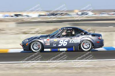 media/Jan-25-2025-CalClub SCCA (Sat) [[03c98a249e]]/Race 1/